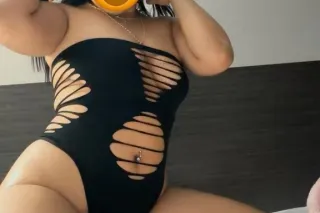 INCALL AVAILABLE AND OUTCALL AND EXTRA - Image 2