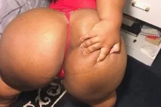 Yes I'm available 3ft 11inch💃🏽incall outcall and car date 24/7💞good smelling pussy - Image 7