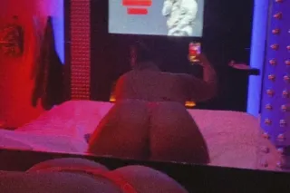 Obey the Allure 🖤👠 Elegance with Authority 🌹👑 - Image 7