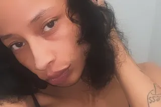 head doc 🥳 running specials all night🫠🥳 - Image 5