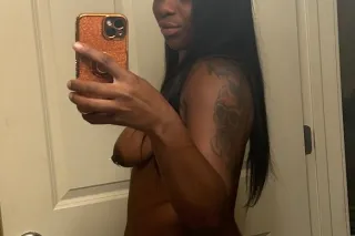 Your Favvorite Piece Of Chocolate💕💚 - Image 4